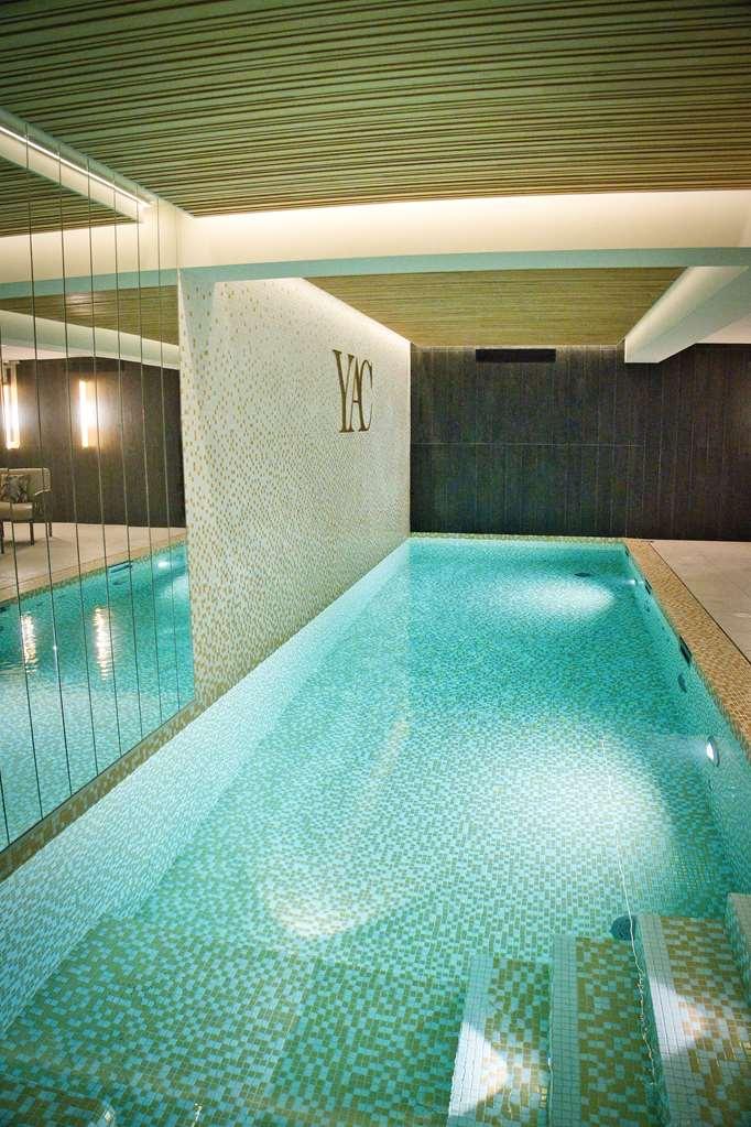 Hotel Yac Paris Clichy, A Member Of Radisson Individuals מראה חיצוני תמונה