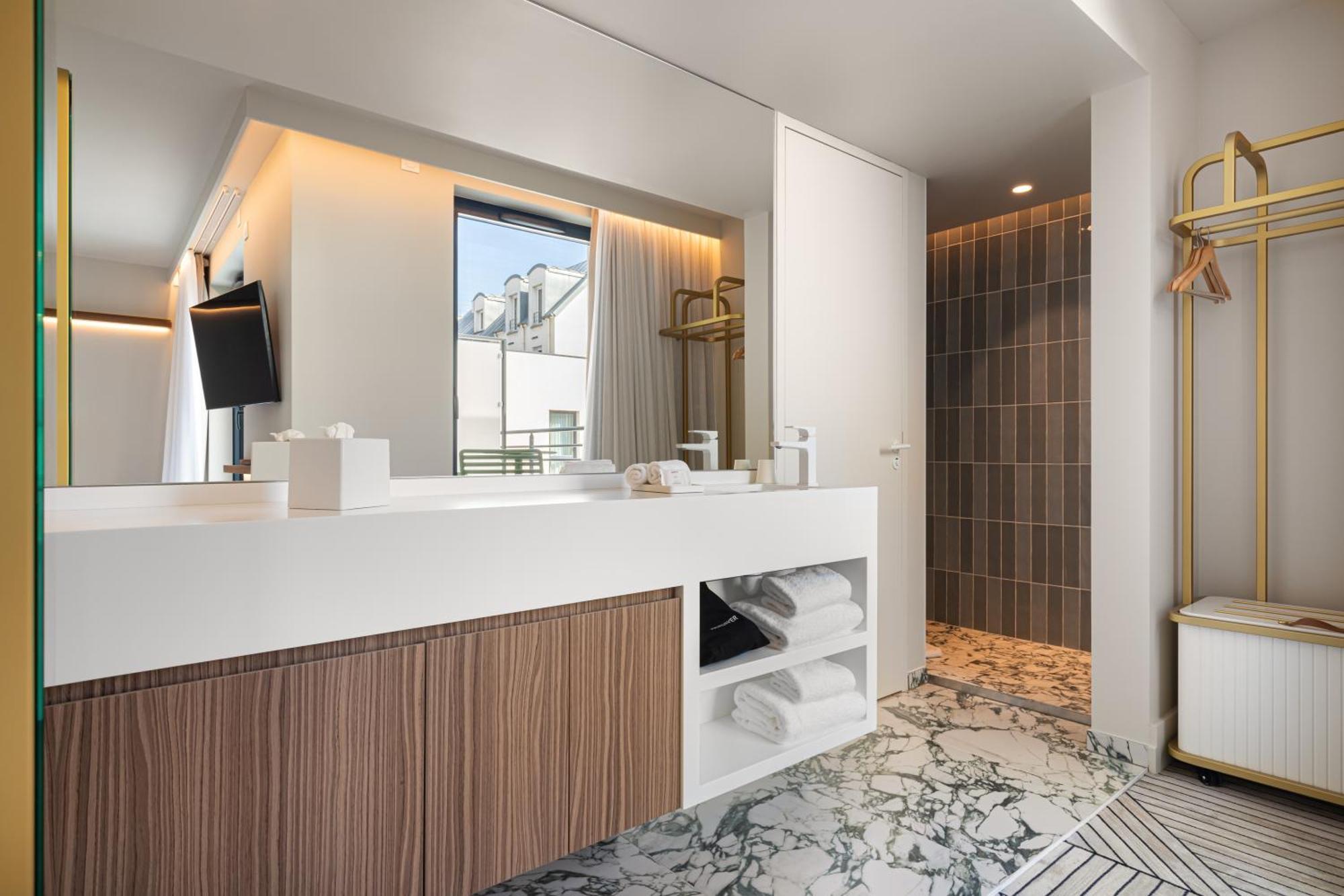 Hotel Yac Paris Clichy, A Member Of Radisson Individuals מראה חיצוני תמונה